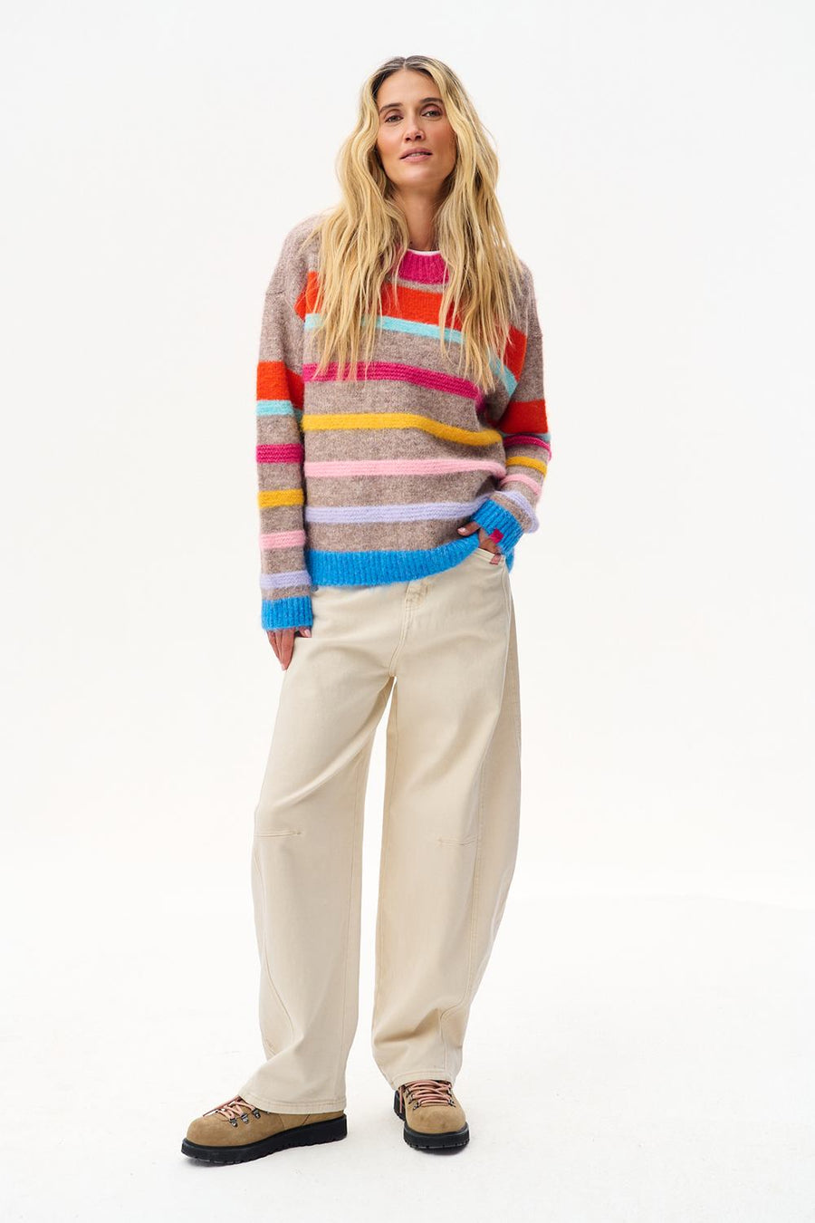 Sweter Retro Frequency