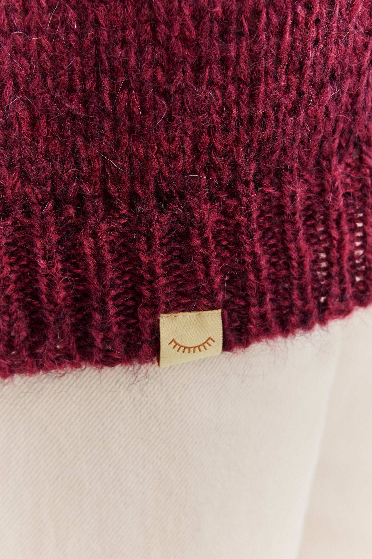 Sweter z wełną Creative Code